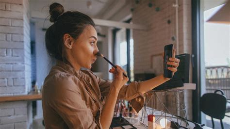The Realities of Being an Influencer .
